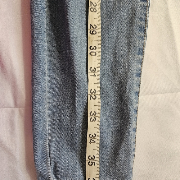 Forever 21 Womens Light Wash Distressed Skinny Jeans Size 29 - Picture 10 of 13